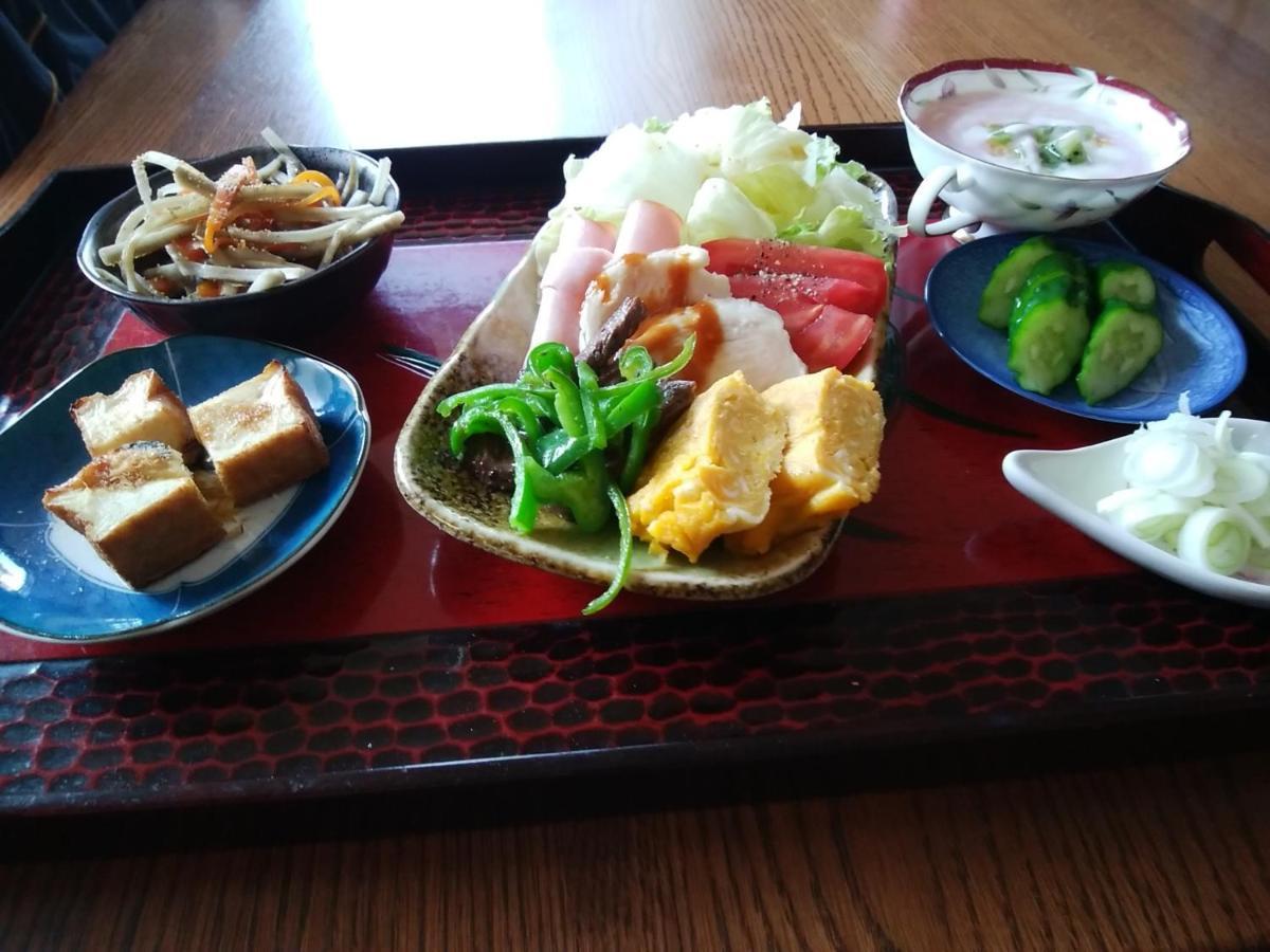 お一人様大歓迎乳幼児不可12歳から可丸ごと貸切りではない部屋の素泊まり静かな方無料wifi Irumagawa Luaran gambar